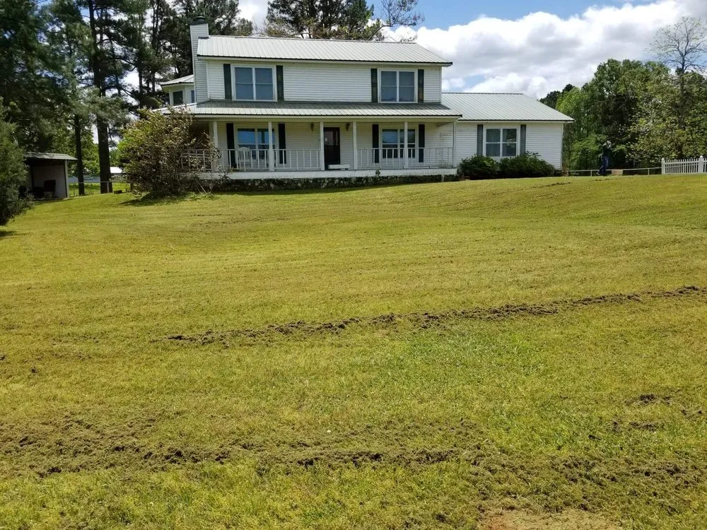 Professional landscaping services in Rockport, AR - Gonzalez Crewcut Lawn