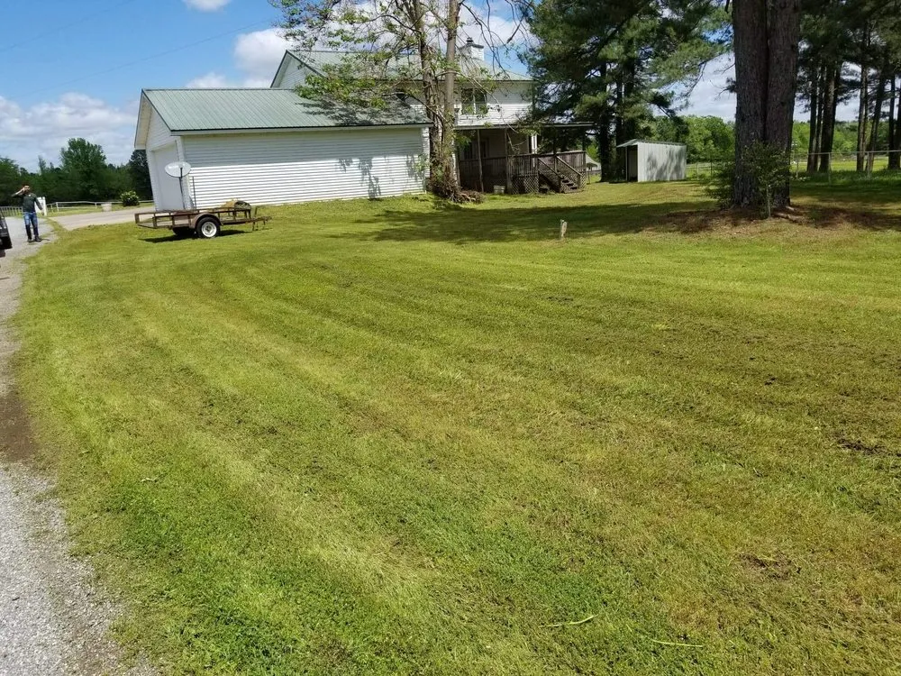 Trusted outdoor landscaping near you in Rockport, AR by Gonzalez Crewcut Lawn
