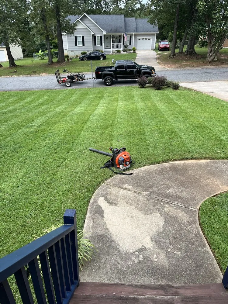 Top-rated yard maintenance experts serving Greenwood, SC - Gonzalez Cuts