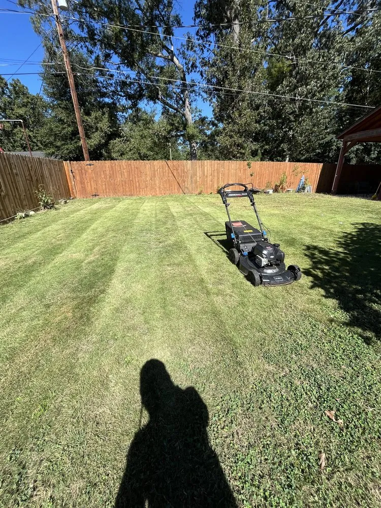 Local lawn mowing service experts serving Greenwood, SC - Gonzalez Cuts