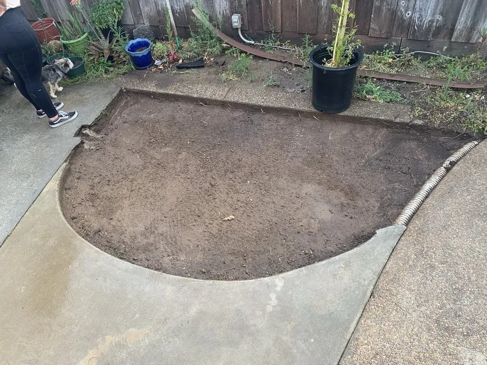 Reliable landscaping services in Lockeford, CA by Gonzalez Handyman and Junk Removal