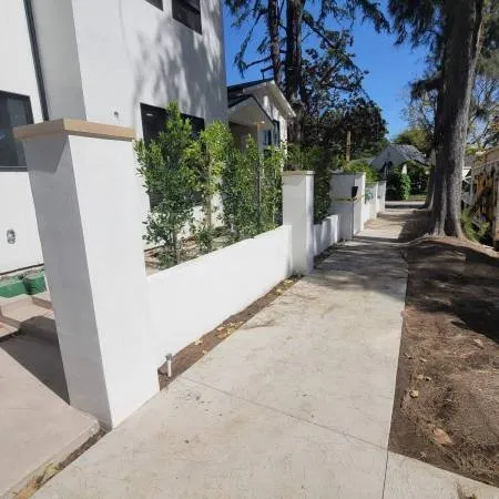 Affordable lawn care service experts serving Los Angeles, CA - Gonzalez Hardscape