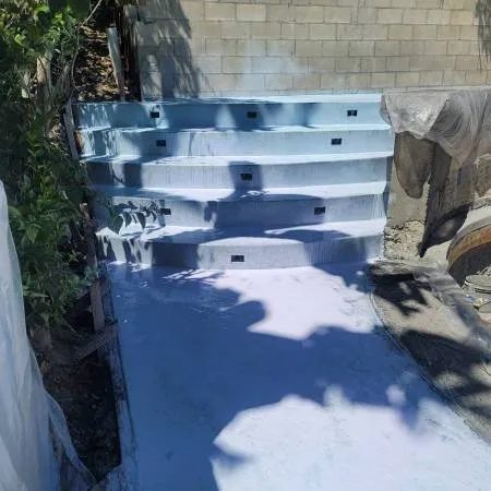 Custom lawn mowing service in Los Angeles, CA - Gonzalez Hardscape