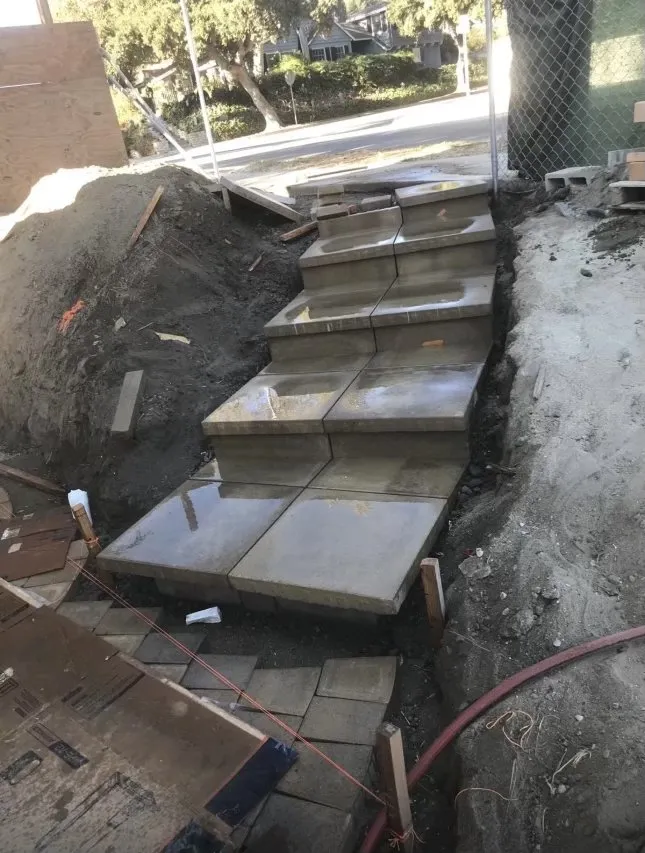 Professional yard maintenance in Los Angeles, CA - Gonzalez Hardscape