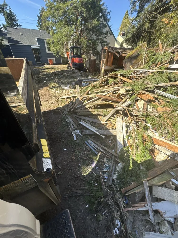 Trusted residential landscaping experts serving Lake Stevens, WA - Gonzalez Junk Removal and Hauling