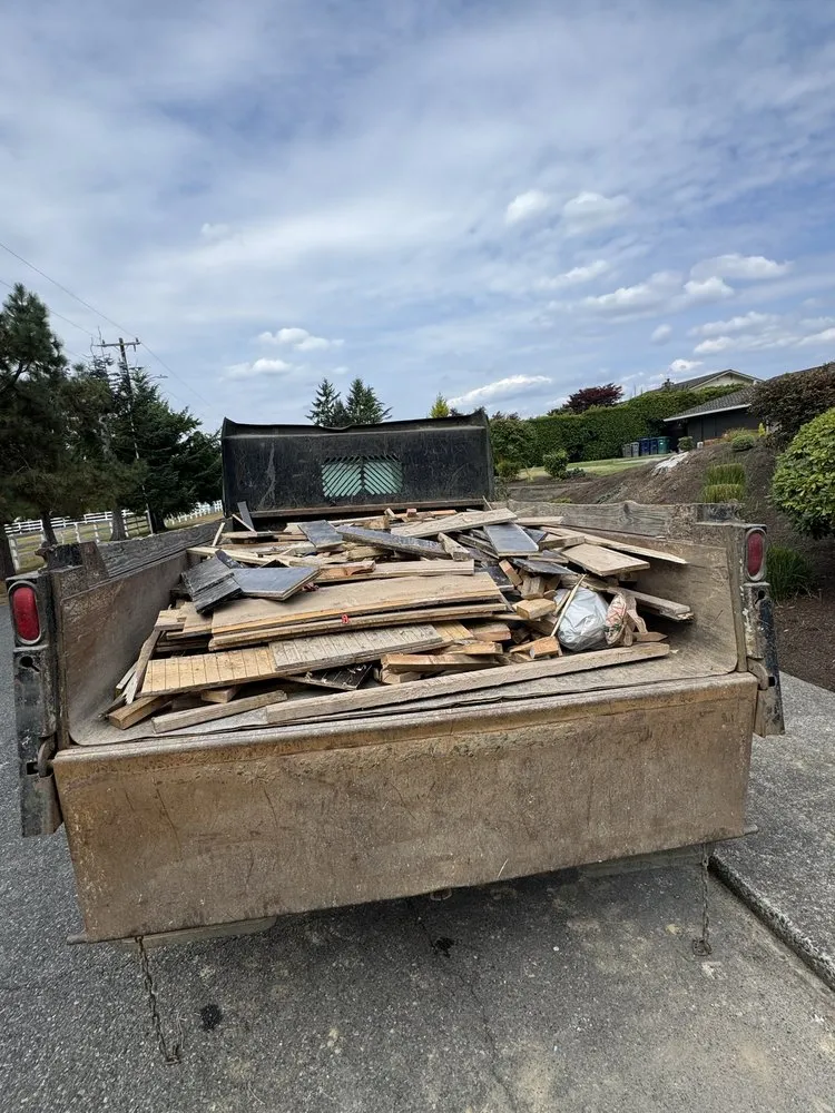 Top-rated landscaping services for residential properties in Lake Stevens, WA by Gonzalez Junk Removal and Hauling