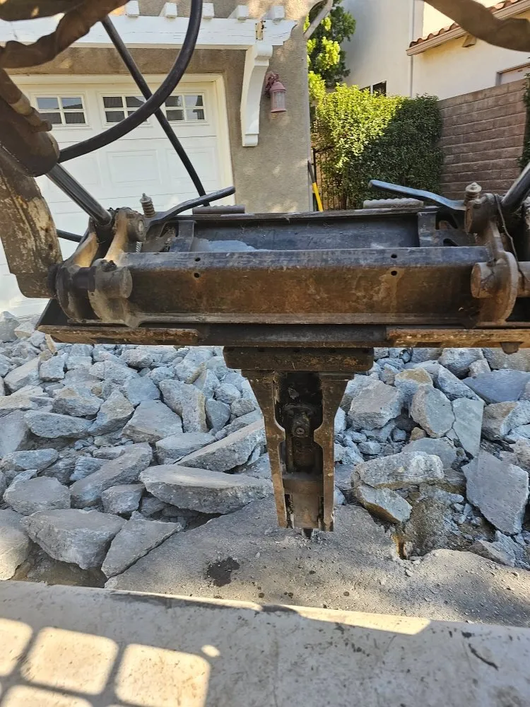 Expert yard cleanup service with custom design across Moorpark, CA - Gonzalez Landscaping & Tree Service