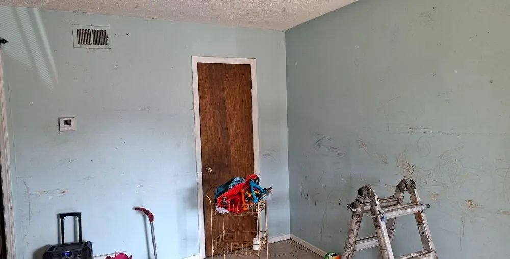 Professional lawn mowing service for homes in Memphis, TN by Gonzalez Landscaping