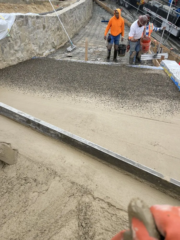 Local yard maintenance for homes in San mateo, CA by Gonzalez Landscaping