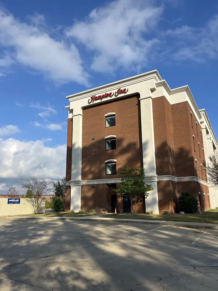 Affordable outdoor landscaping in Hernando, MS by Gonzalez Lawn Care & Services