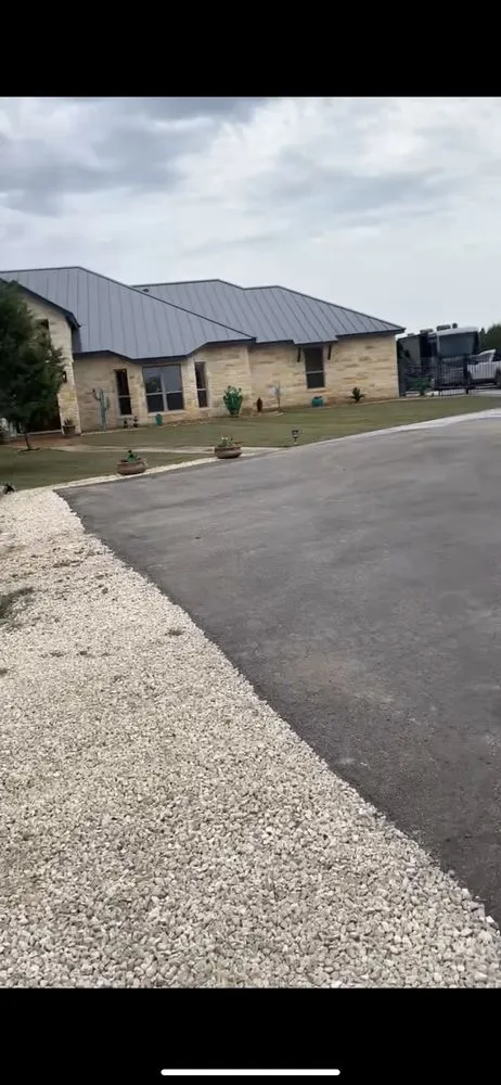 Affordable garden landscaping with custom design in Bandera, TX by Gonzalez Lawn Care