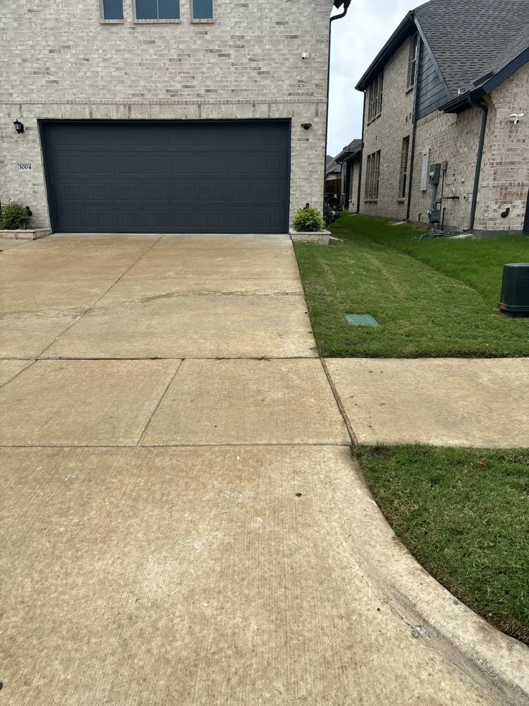 Custom outdoor landscaping in McKinney, TX by Gonzalez Lawn Care