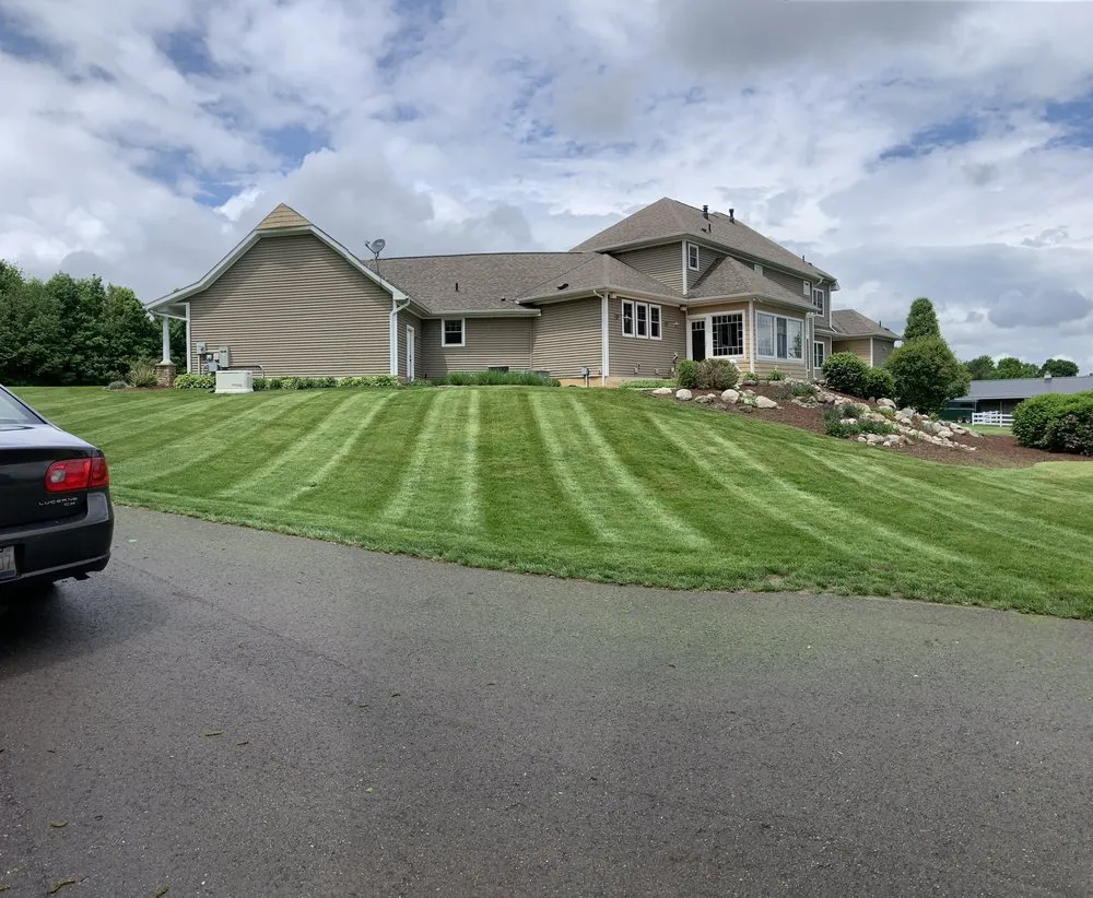Affordable landscape design experts serving Grand Rapids, MI - Gonzalez Lawn Impressions