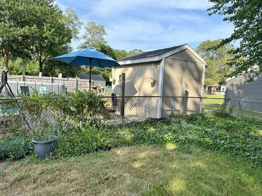 Custom landscape design in Grand Rapids, MI by Gonzalez Lawn Impressions