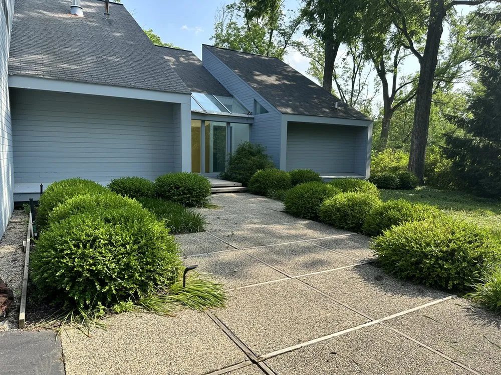 Top-rated landscaping services in Grand Rapids, MI - Gonzalez Lawn Impressions
