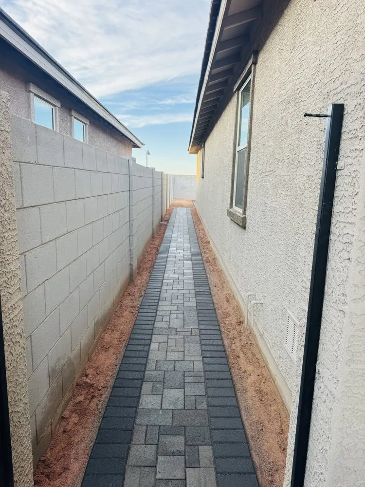 Custom lawn care service experts serving Maricopa, AZ - Gonzalez Lucio Landscaping