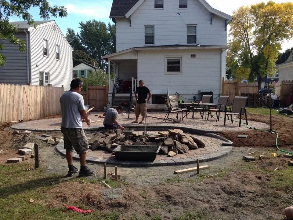 Professional lawn mowing service experts serving New Haven, CT - Gonzalez Property Maintenance & Home Improvement