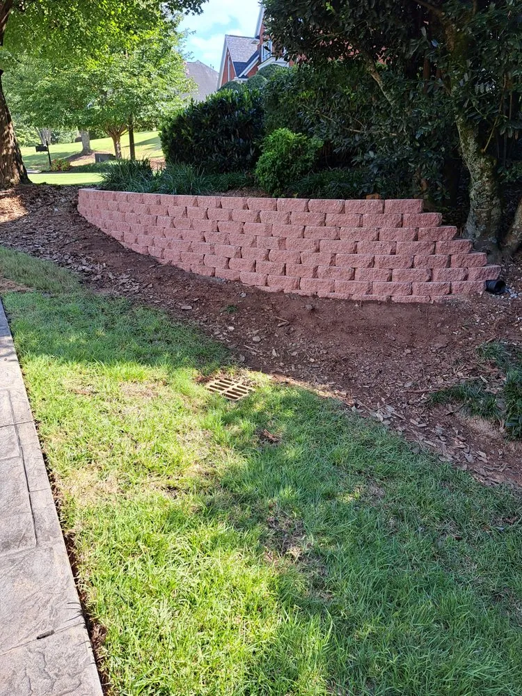 Expert residential landscaping in Lithia Springs, GA by Gonzalez Soto Landscaping