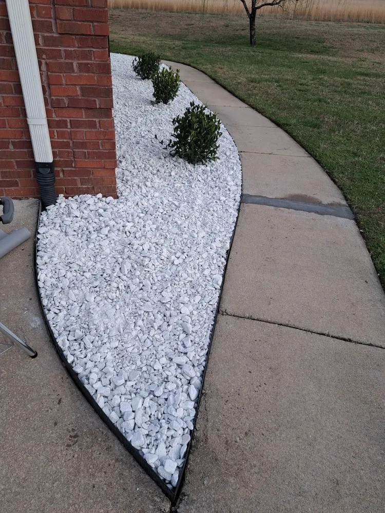 Affordable landscape design in Lithia Springs, GA by Gonzalez Soto Landscaping