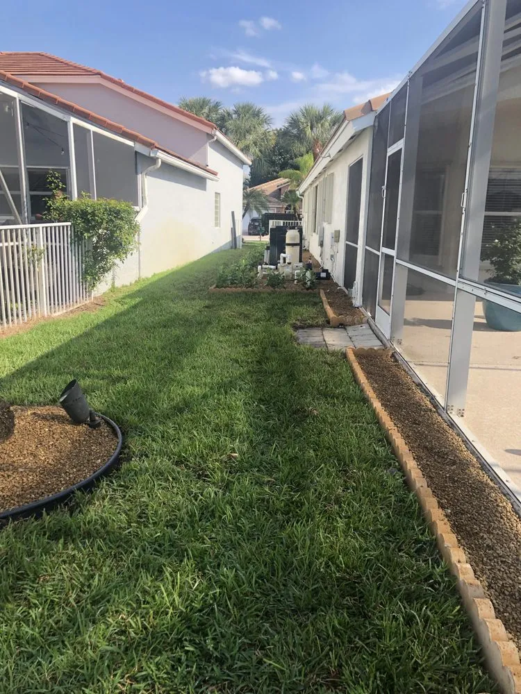 Professional lawn care service near you in Lantana, FL by Gonzalo’s Lawn Services