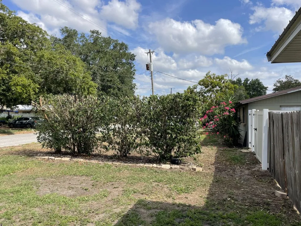 Affordable garden landscaping in Lakeland, FL - Good Day Tractor Services