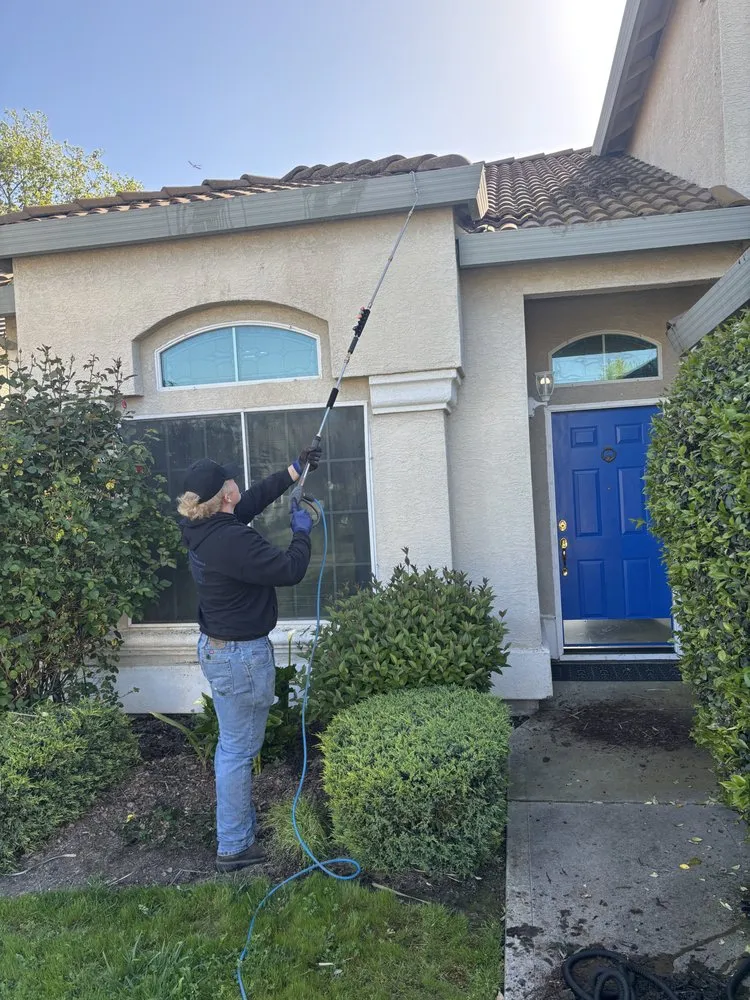 Professional garden landscaping with custom design in Sacramento, CA by Good Deeds And Services