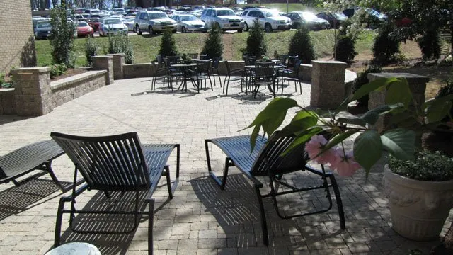 Top-rated garden landscaping for year-round maintenance in Oxford, MS by Good Earth Landscape And Design