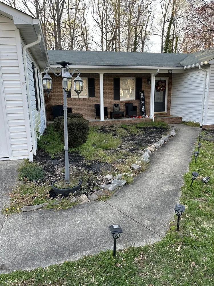 Top-rated yard maintenance with custom design in Ridgeway, VA by Good Gardens