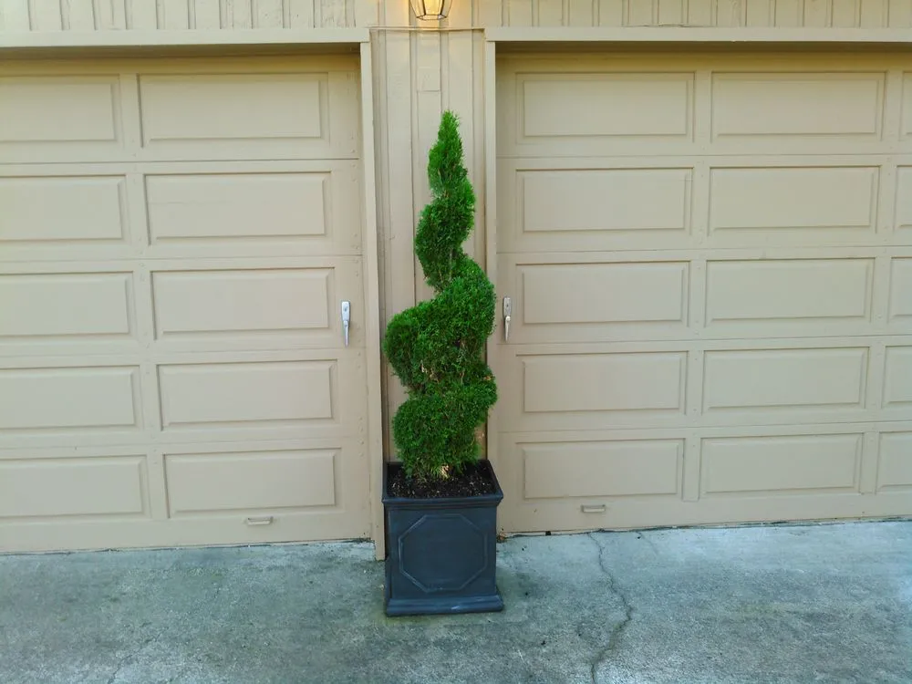 Expert residential landscaping experts serving Portland, OR - Good Guys Landscaping & Maintenance