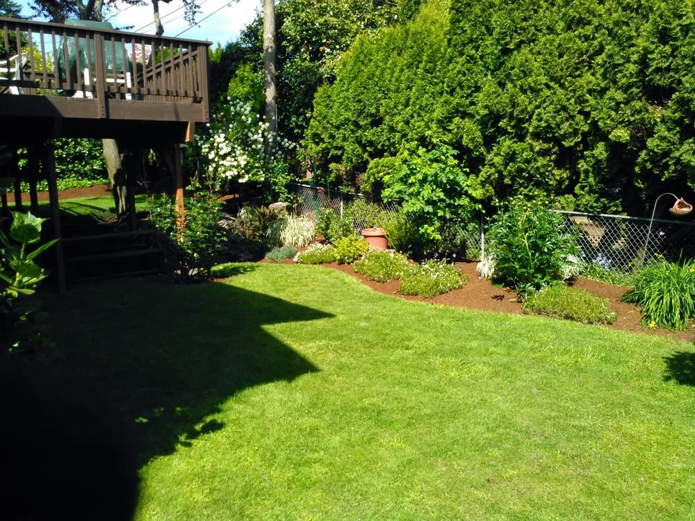Custom lawn mowing service experts serving Portland, OR - Good Guys Landscaping & Maintenance