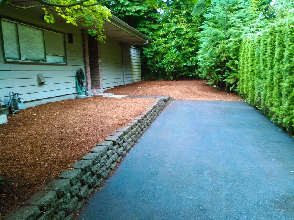 Trusted yard maintenance experts serving Portland, OR - Good Guys Landscaping & Maintenance