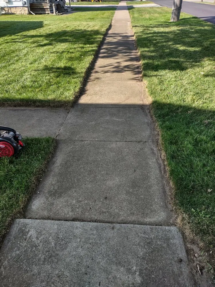 Custom lawn mowing service in Bellevue, OH by Good help Property maintenance