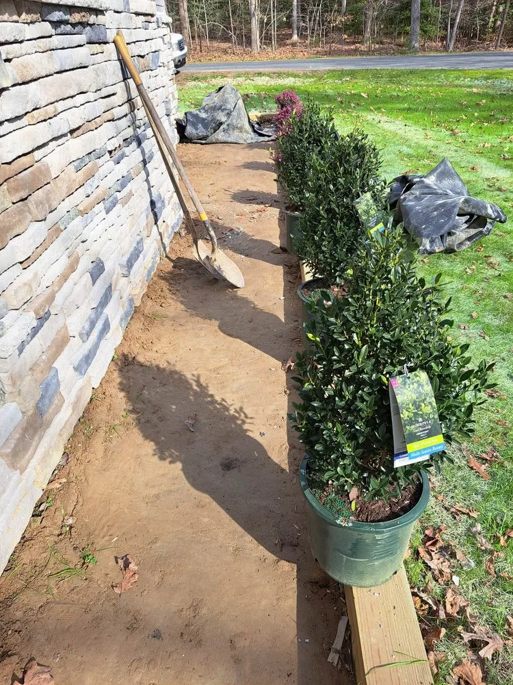 Custom garden landscaping for beautiful yards in Pocomoke City, MD by Good lawn care Landscaping