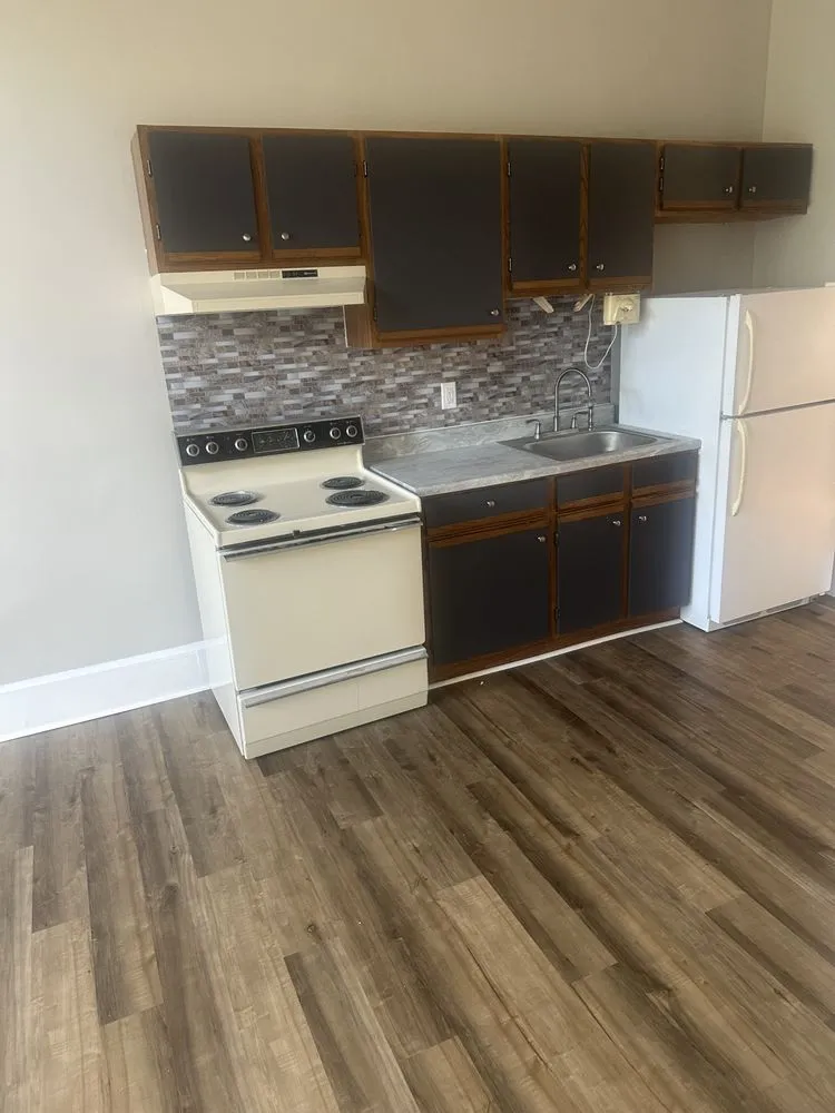 Custom yard maintenance in Simpsonville, SC by Good Life