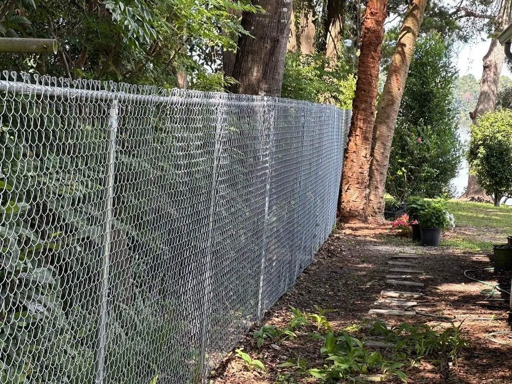 Top-rated lawn mowing service experts serving Crawfordville, FL - Good Lookin Fences & More