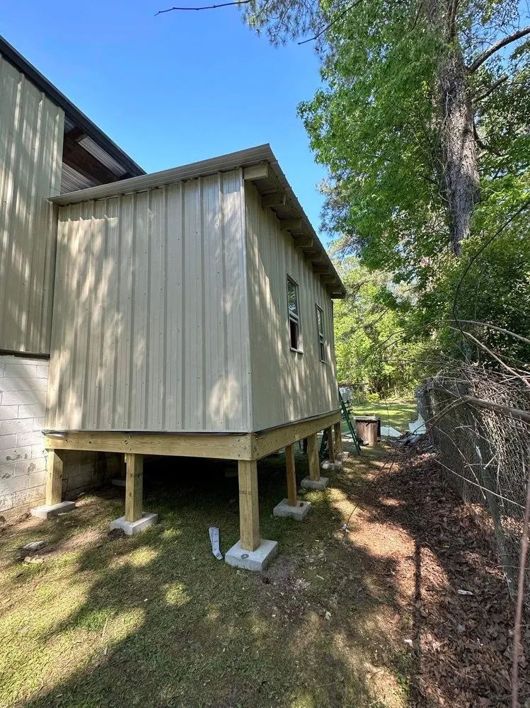 Affordable garden landscaping near you across Crawfordville, FL - Good Lookin Fences & More