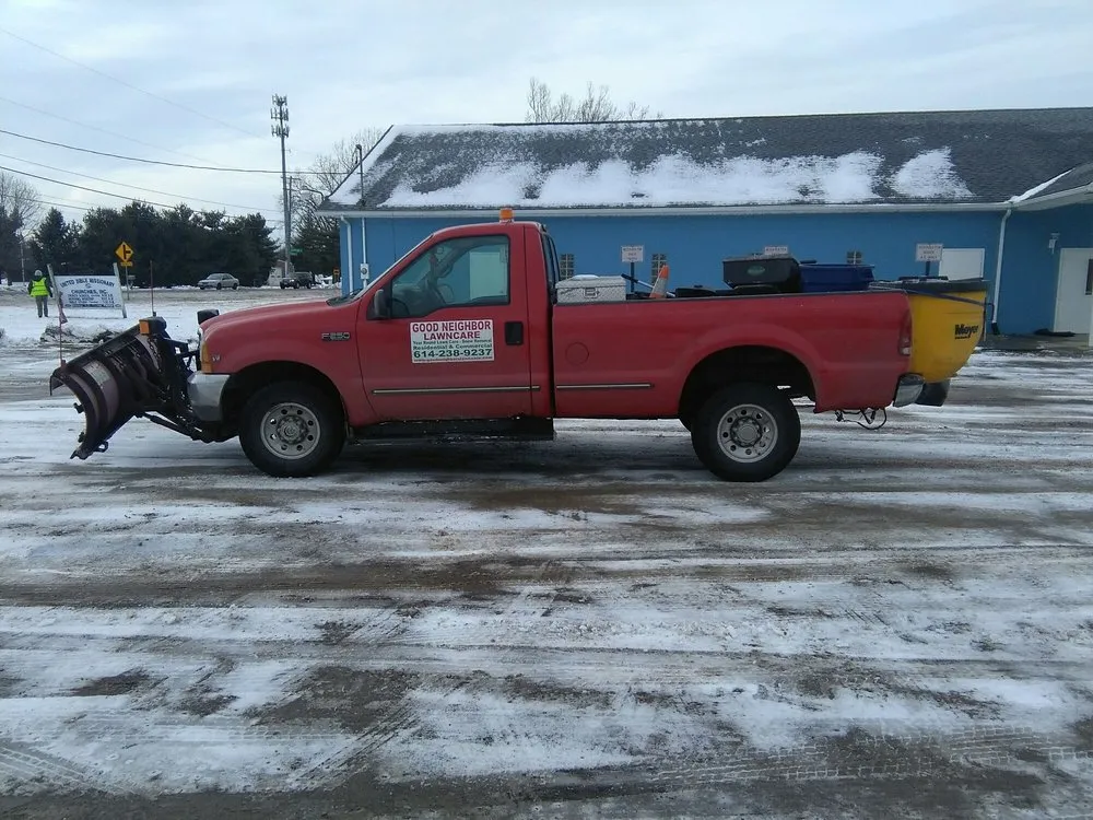 Custom yard maintenance with custom design in Columbus, OH by Good Neighbors Lawncare