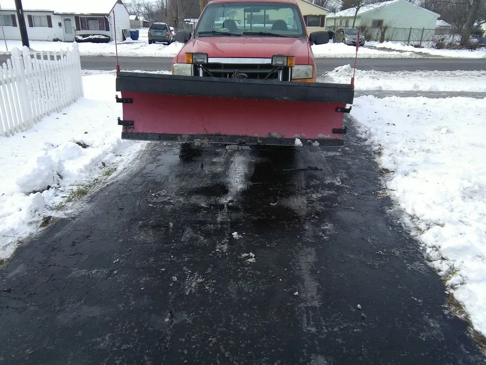 Reliable lawn care service in Columbus, OH - Good Neighbors Lawncare