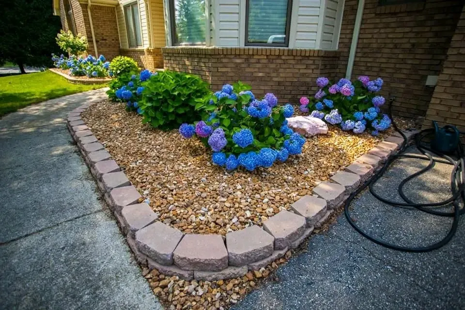 Local residential landscaping experts serving Frenchburg, KY - Good Olboy Zland