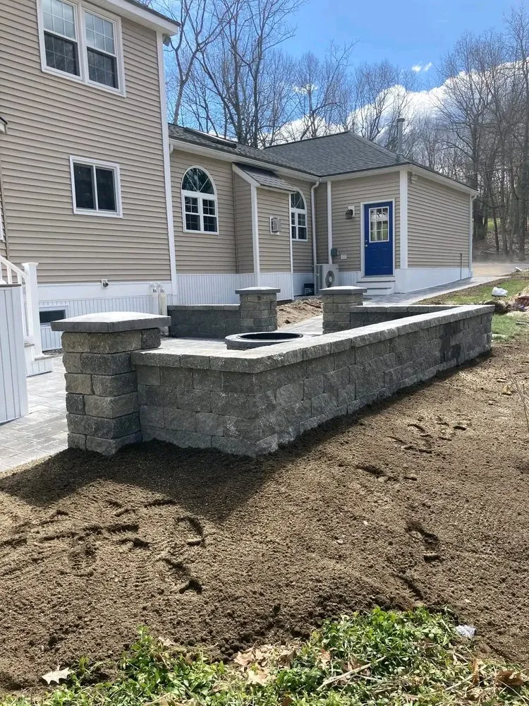 Affordable landscape installation in Frenchburg, KY by Good Olboy Zland