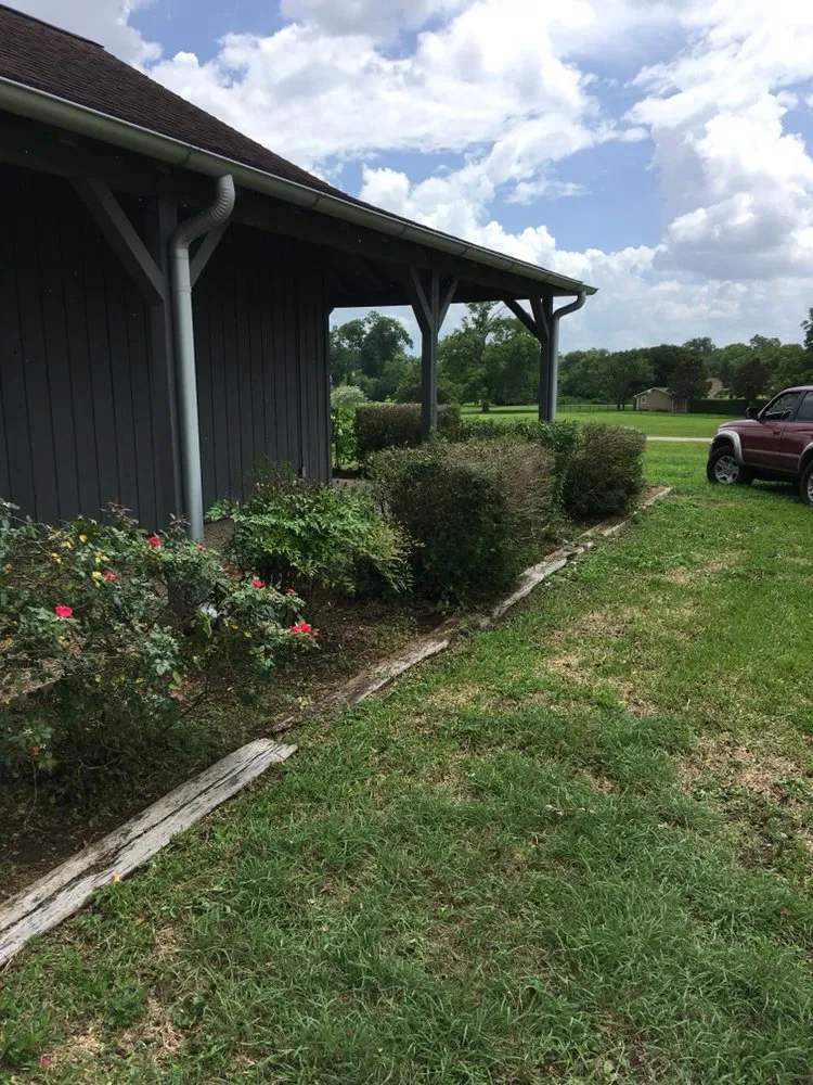Custom outdoor landscaping for year-round maintenance in Richmond, TX by Good Ole Southern Landscaping
