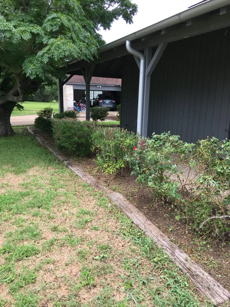 Affordable outdoor landscaping for beautiful yards across Richmond, TX - Good Ole Southern Landscaping