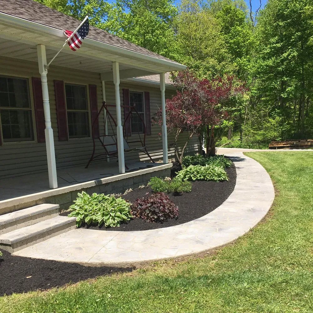 Reliable garden landscaping experts serving Lucas, OH - Good View Lawn Care