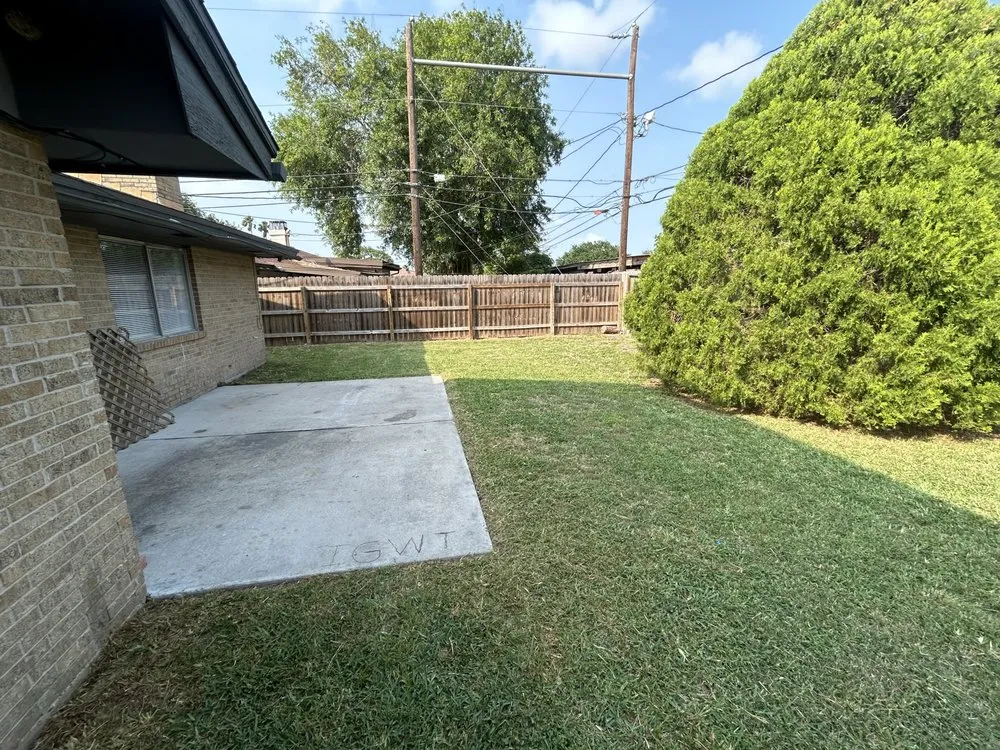 Top-rated lawn mowing service for homes across Corpus Christi, TX - Goodell's Lawn Care