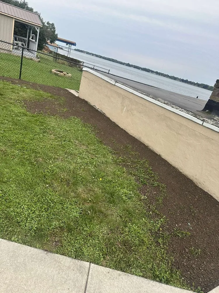 Reliable garden landscaping in Niagara Falls, NY - Goodfellas lawn care and plowing