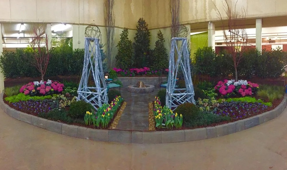 Custom lawn mowing service in Nashville, TN - Goodin Lawncare