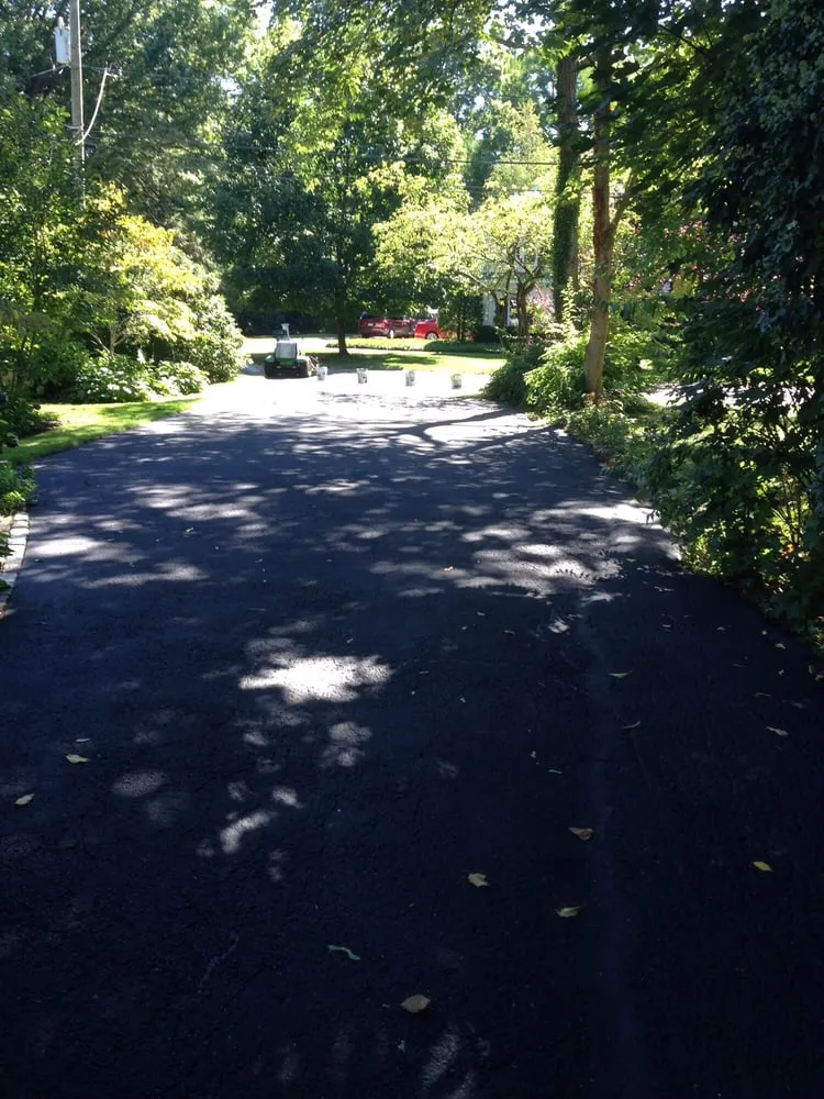 Custom lawn care service in Greenwich, CT - Goodwin Landscaping