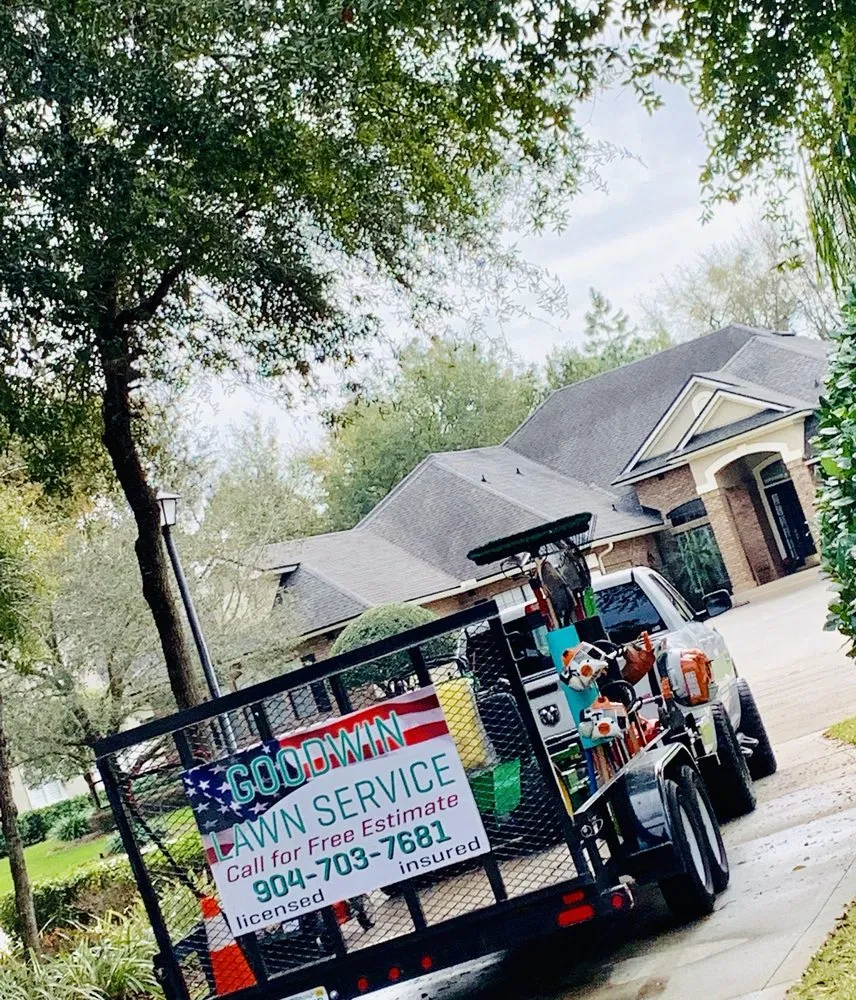 Custom yard maintenance in Jacksonville, FL by Goodwin Lawn Services