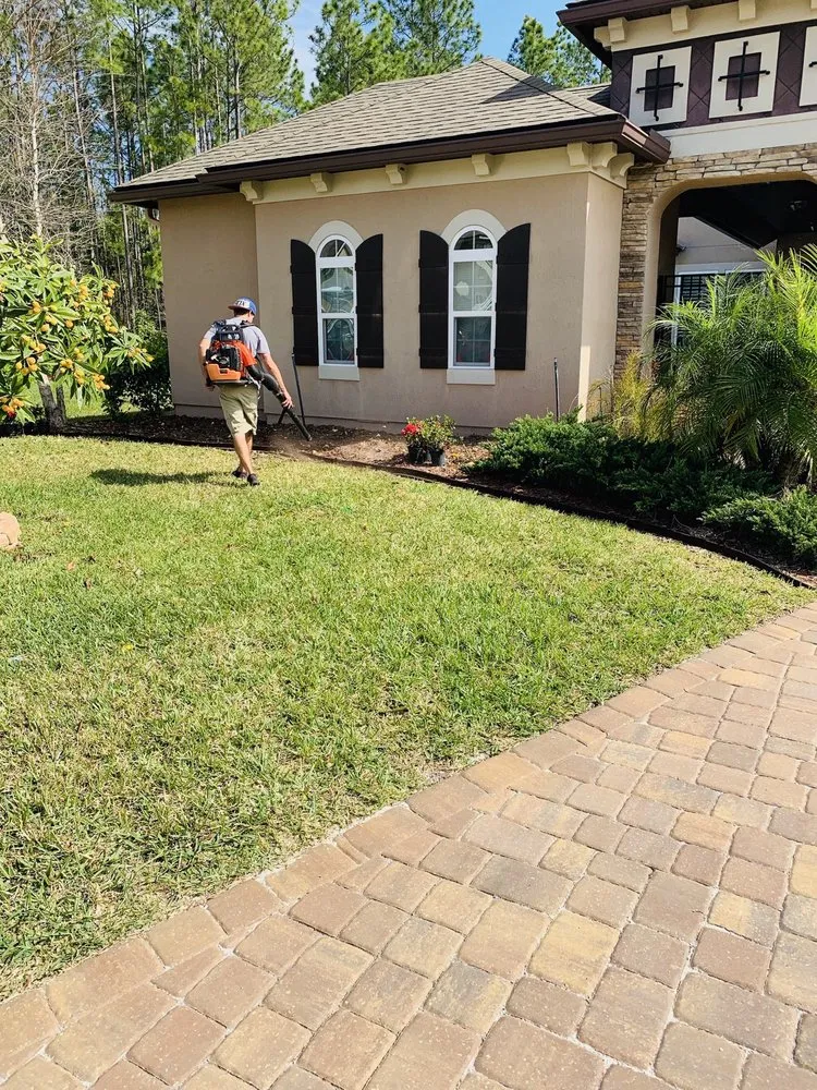 Custom garden landscaping experts serving Jacksonville, FL - Goodwin Lawn Services