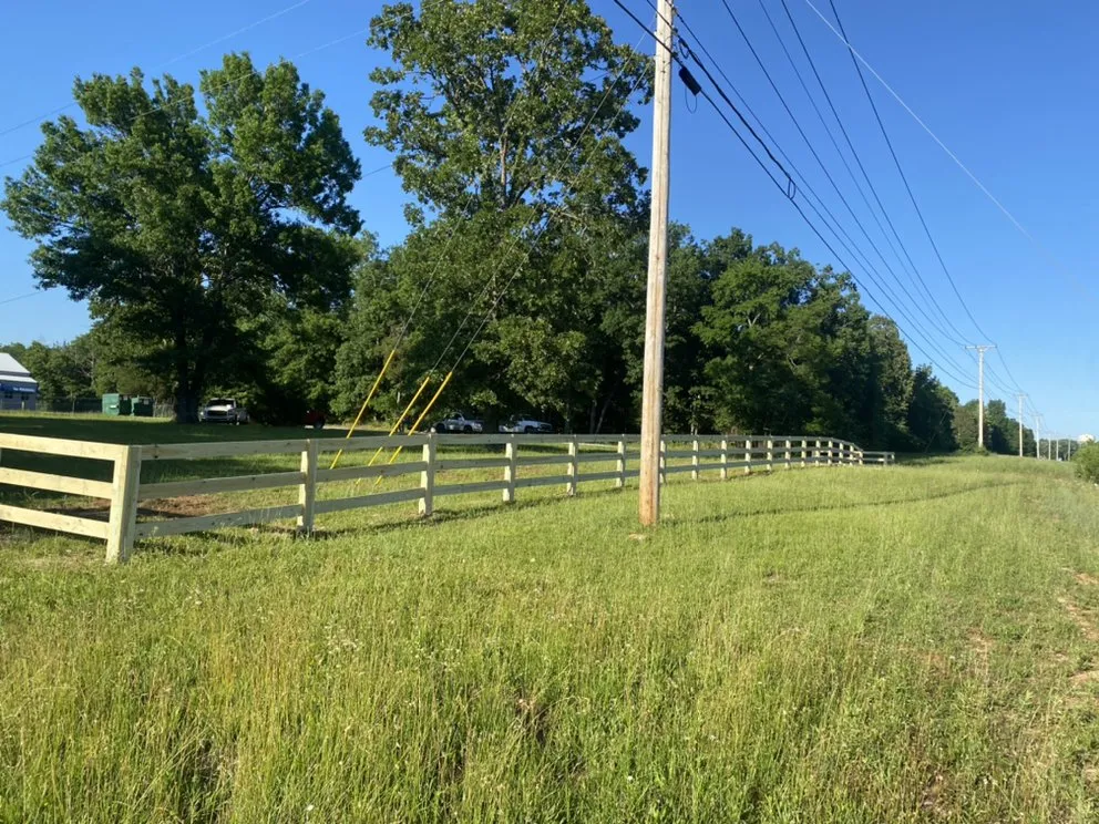 Affordable yard cleanup service near you across Nashville, TN - Goodwin’s Lawn and Landscaping